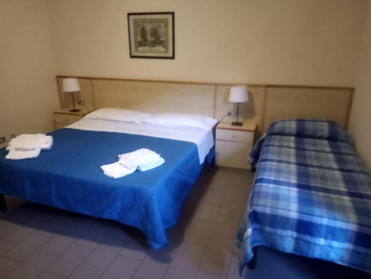 Hotel Lupo Di Mare Марина-ді-Кастаньєто-Кардуччі Екстер'єр фото
