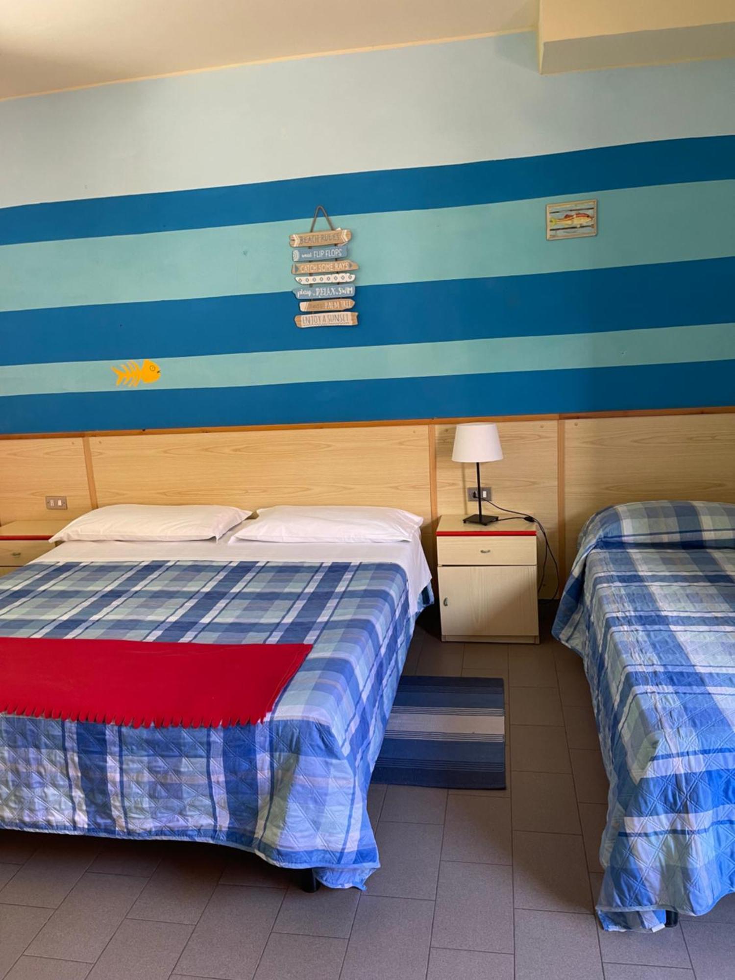 Hotel Lupo Di Mare Марина-ді-Кастаньєто-Кардуччі Екстер'єр фото